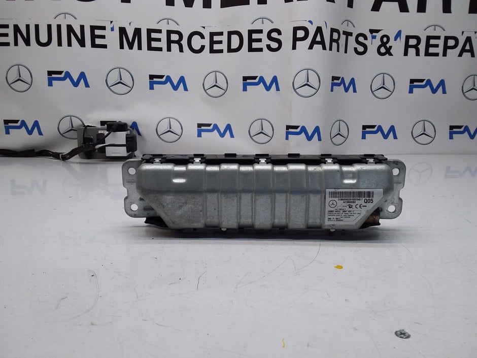 2018 MERCEDES BENZ A-CLASS W213 DRIVER SIDE KNEE AIRBAG A2138600302 FM00332