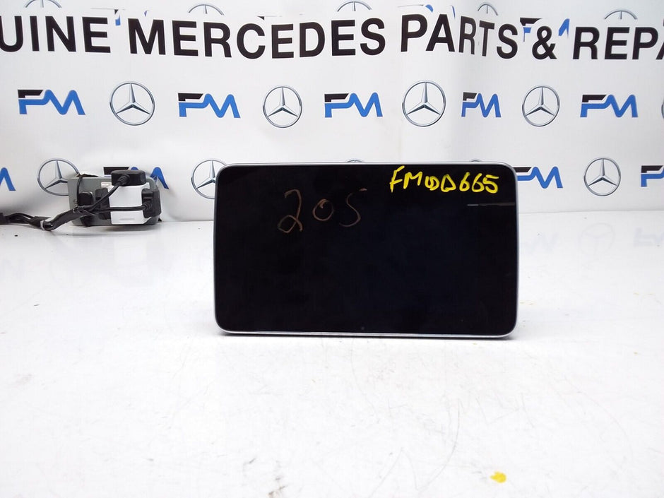 MERCEDES C-CLASS W205 2015 SAT NAV MULTIMEDIA SCREEN A2059002211 FM00665