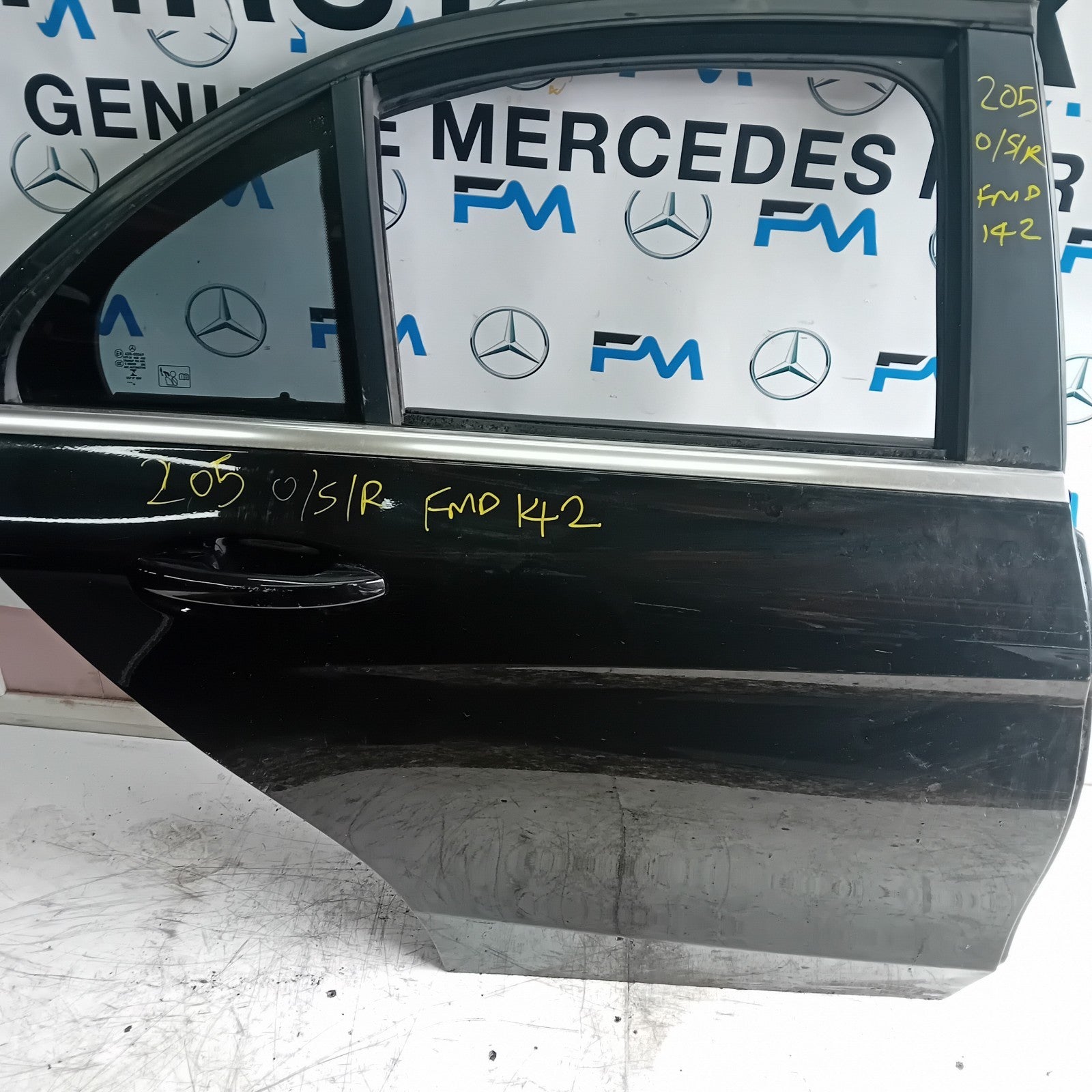 MERCEDES BENZ C-CLASS W205 DRIVER SIDE REAR DOOR O/S/R BLACK COMPLETE FMD142