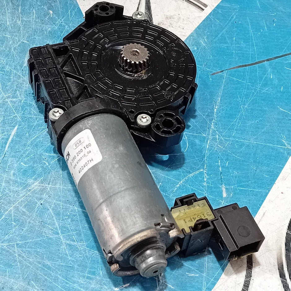 2014 MERCEDES C CLASS W205 PANORAMIC SUN ROOF MOTOR 0390200100 BOSCH