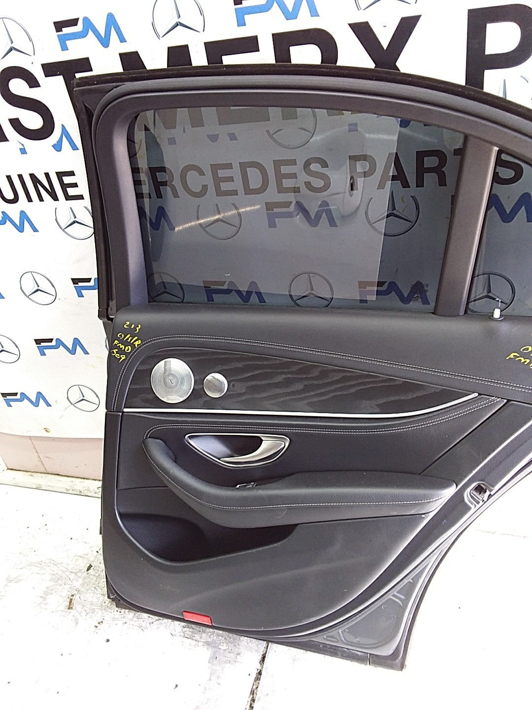 MERCEDES E-CLS W213 SLN DRIVER REAR DOOR OSR GREY 2016 ONWARDS COMPLETE FMD609