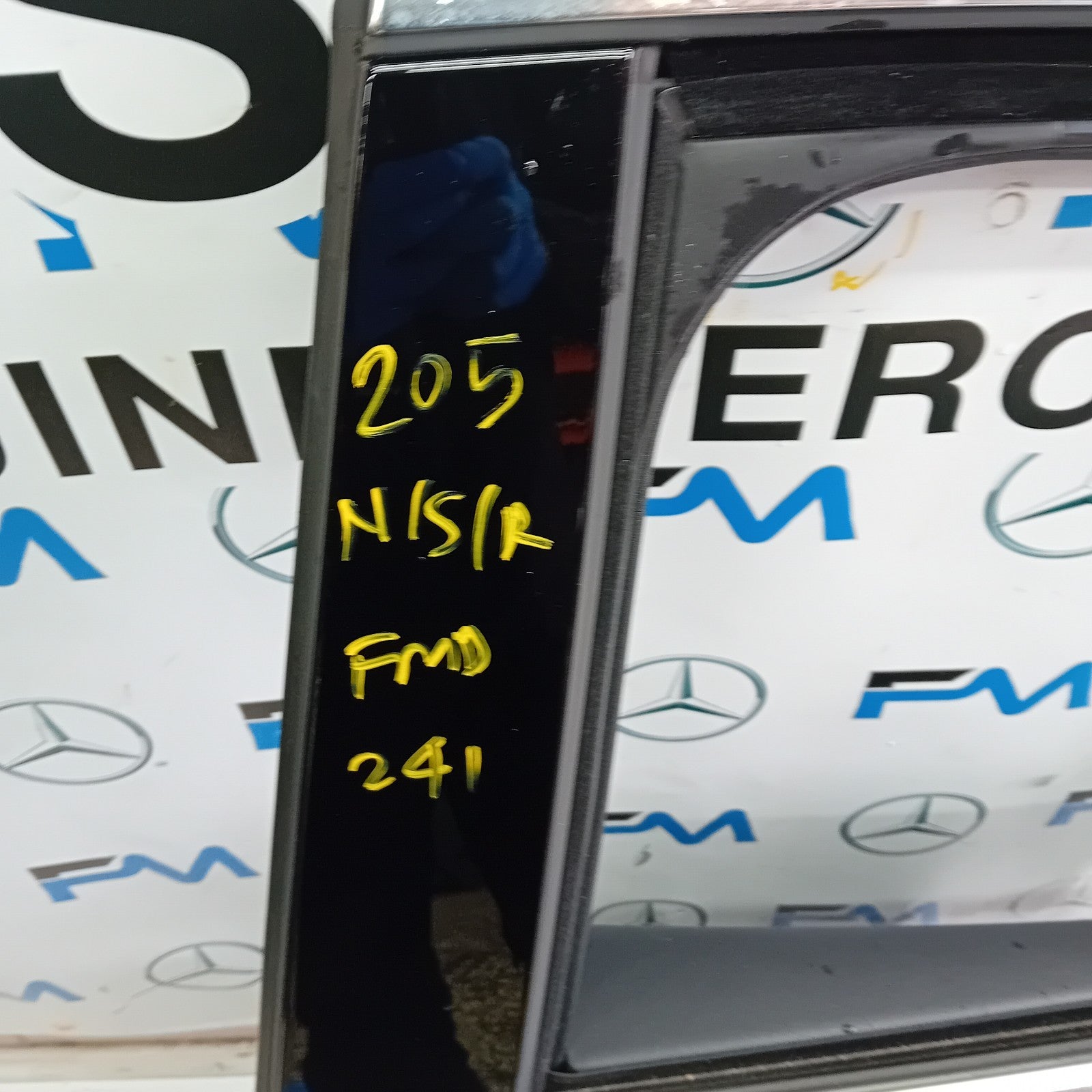 MERCEDES C-CLASS W205 SLN PASSENGER REAR DOOR NSR BLACK 2014 ON COMPLETE FMD241