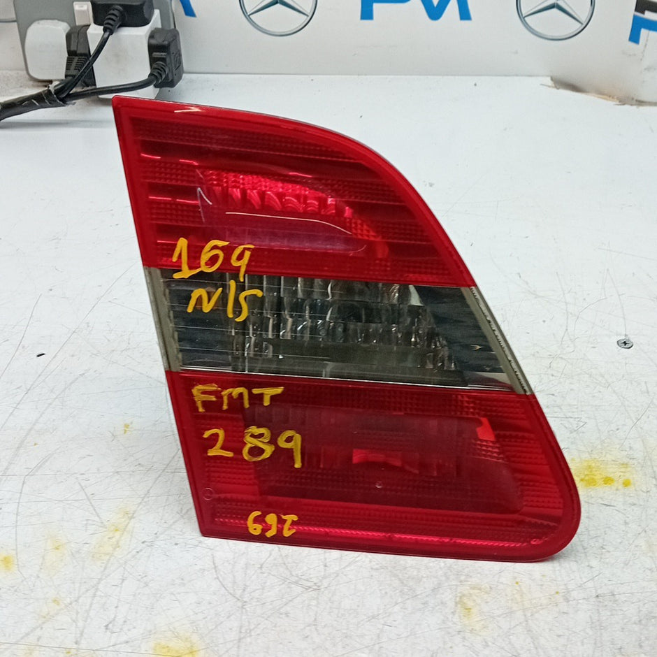 MERCEDES A-CLASS W169 PASSENGER LEFT  REAR TAIL LIGHT A1698201564 2004-12 FMT289