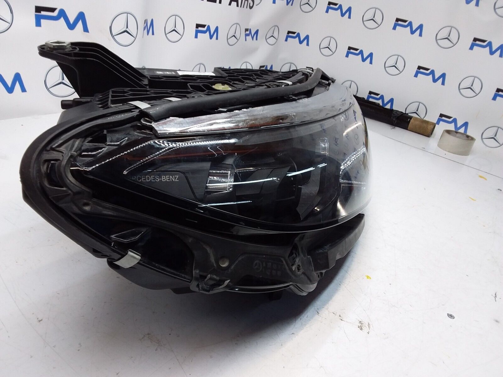 Mercedes EQS W297 Right Side LED Headlight 2022 A2979062203 FMH63 Digital