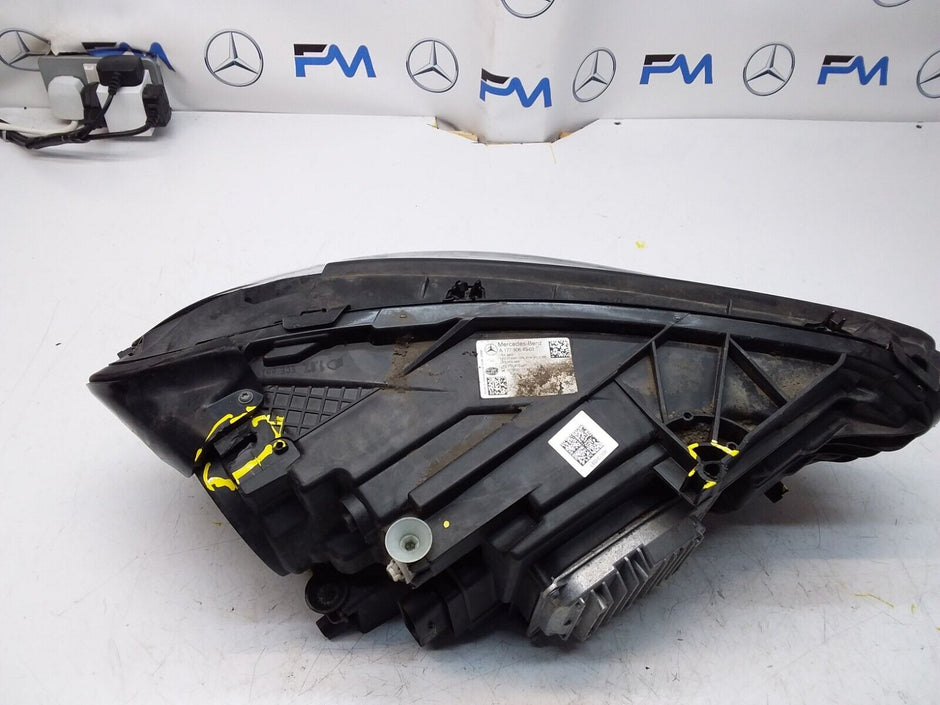 2016 MERCEDES A-CLASS W177 HEADLIGHT PASSENGER NS A1779064903 FMH142 (Damaged)