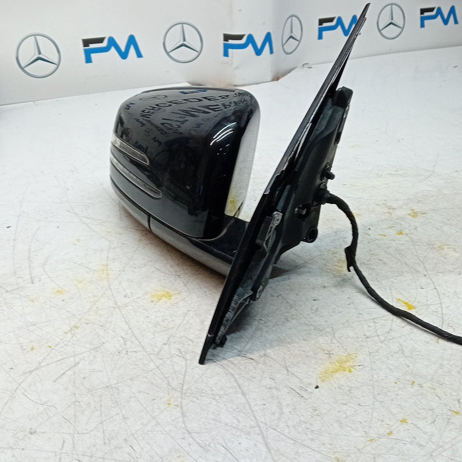 MERCEDES B-CLASS W246 DRIVER WING MIRROR IS BLACK A2468103016 FMM77