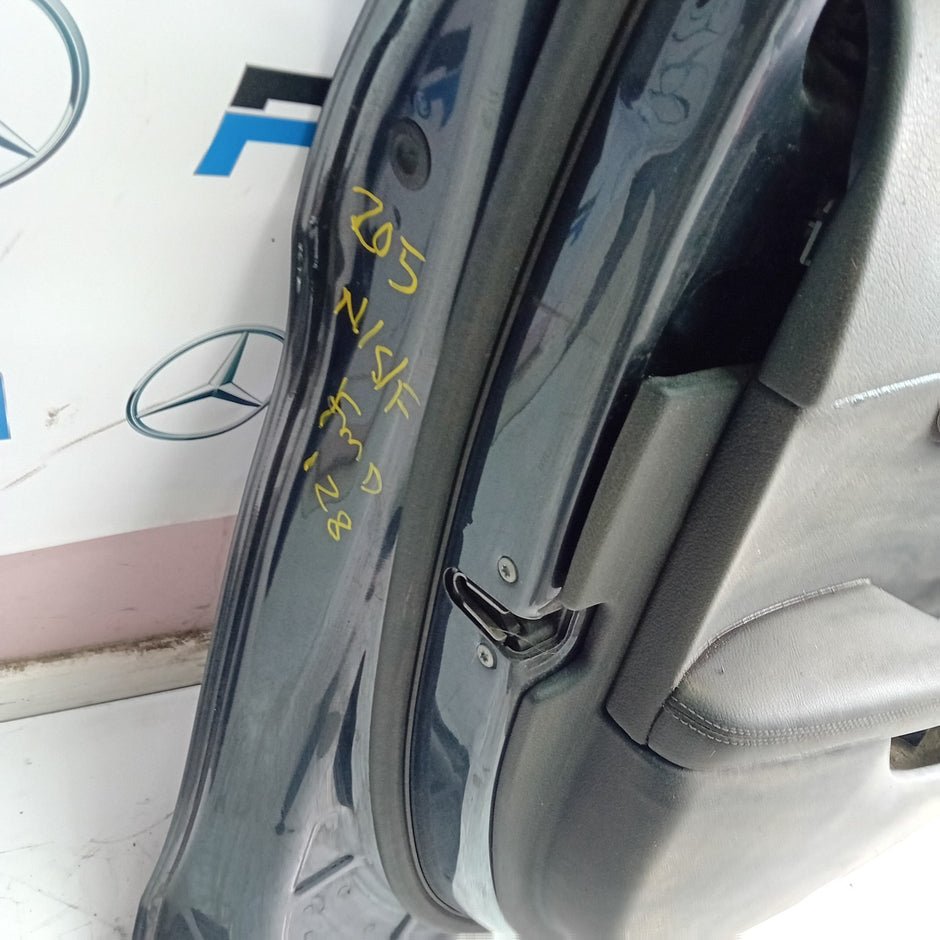 MERCEDES BENZ C-CLASS W205 PASSENGER SIDE FRONT DOOR N/S/F COMPLETE FMD128
