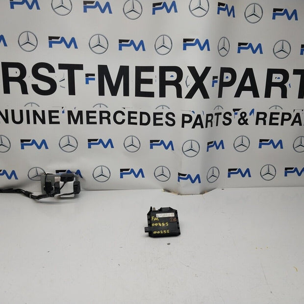 Mercedes W213 W205 W218 W238 W253 Negative Battery Tray Clamp A0009061505FM00255