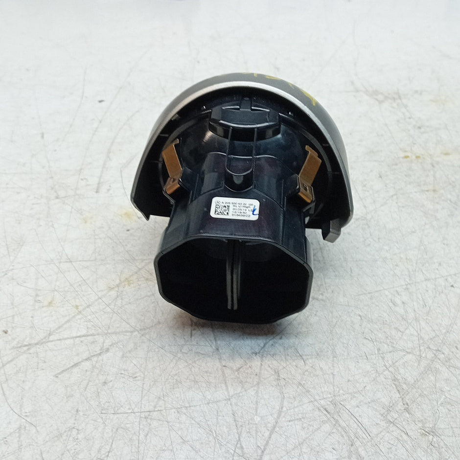 MERCEDES BENZ C-CLASS W205 DASHBOARD AIR VENT 2016 A2058304300 FM001519