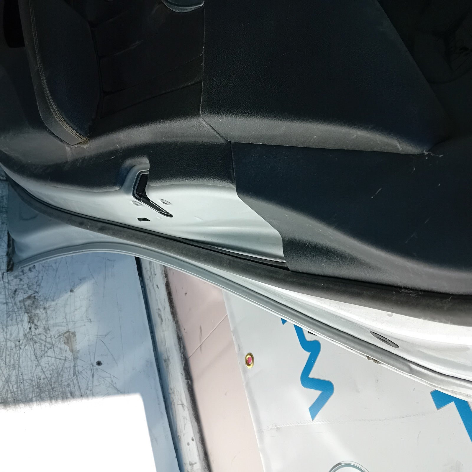 MERCEDES C-CLASS S205 SLN DRIVER REAR DOOR OSR SILVER 2014 ON COMPLETE FMD455