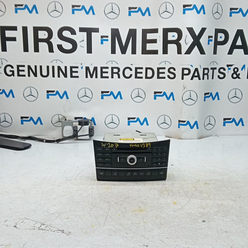 MERCEDES E CLASS W207 W212 STEREO SAT NAV SYSTEM A2129005212 2016 FM001389