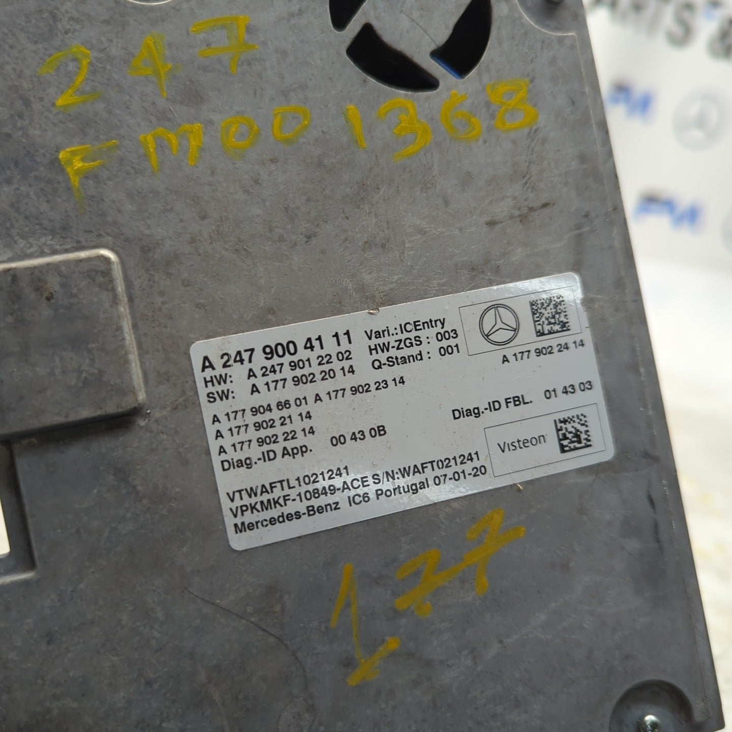 MERCEDES B-CLASS  INSTRUMENT CLUSTER CONTROL UNIT W247 A2479004111 FM001368