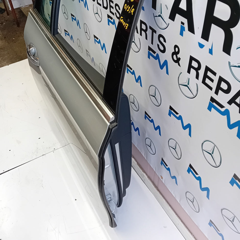 MERCEDES BENZ E-CLASS W213 DRIVER SIDE REAR DOOR ( OFF SIDE REAR ) FM013