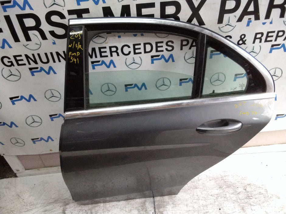 MERCEDES C-CLASS W205 SLN PASSENGER REAR DOOR NSR GREY 2014 ON COMPLETE FMD341