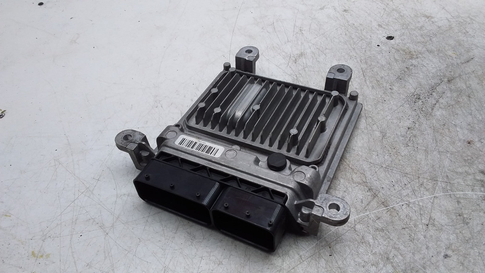 MERCEDES BENZ   C-CLASS W205 ENGINE CONTROL UNIT A6519004500 FMR433