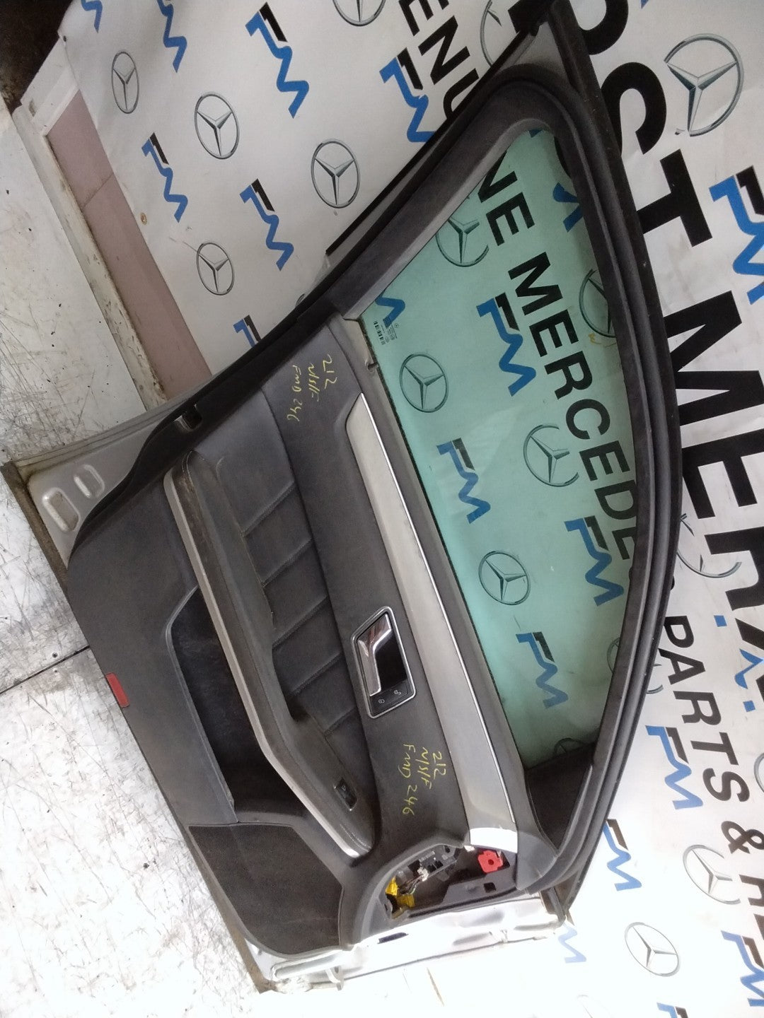 MERCEDES E-CLASS W212 SLN PASSENGER FRON DOOR NSF SILVER 2009-16 COMPLETE FMD346
