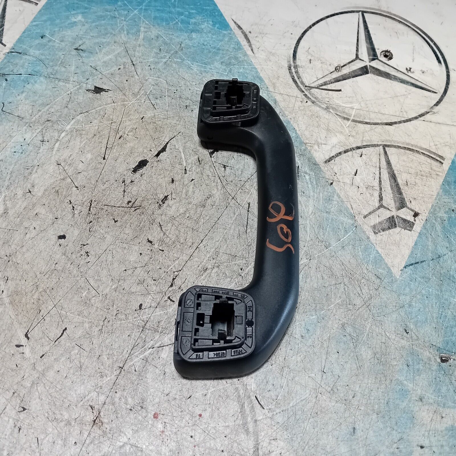 MERCEDES BENZ A CLASS W176 2012-2016 FRONT DRIVER SIDE GRAB HANDLE A0998150036