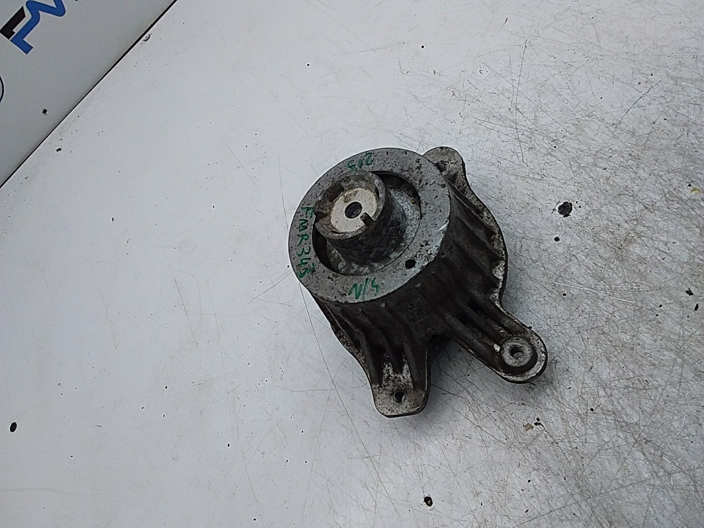 MERCEDES BENZ  E-CLASS  W213  ENGINE MOUNT LEFT NS A2132400500 FMR343