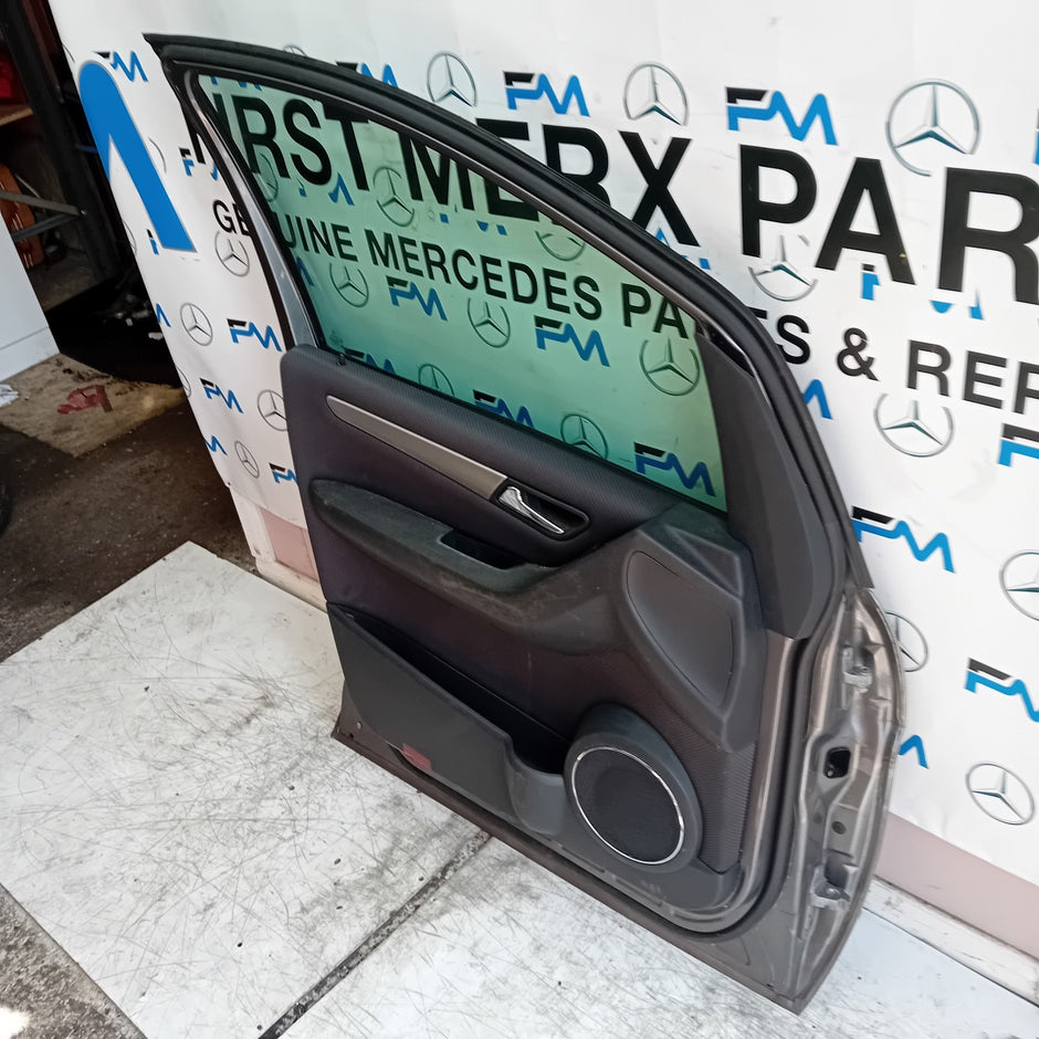 MERCEDES BENZ B-CLASS W245 PASSENGER REAR DOOR NSR GREY 2005-11 COMPLETE FMD295
