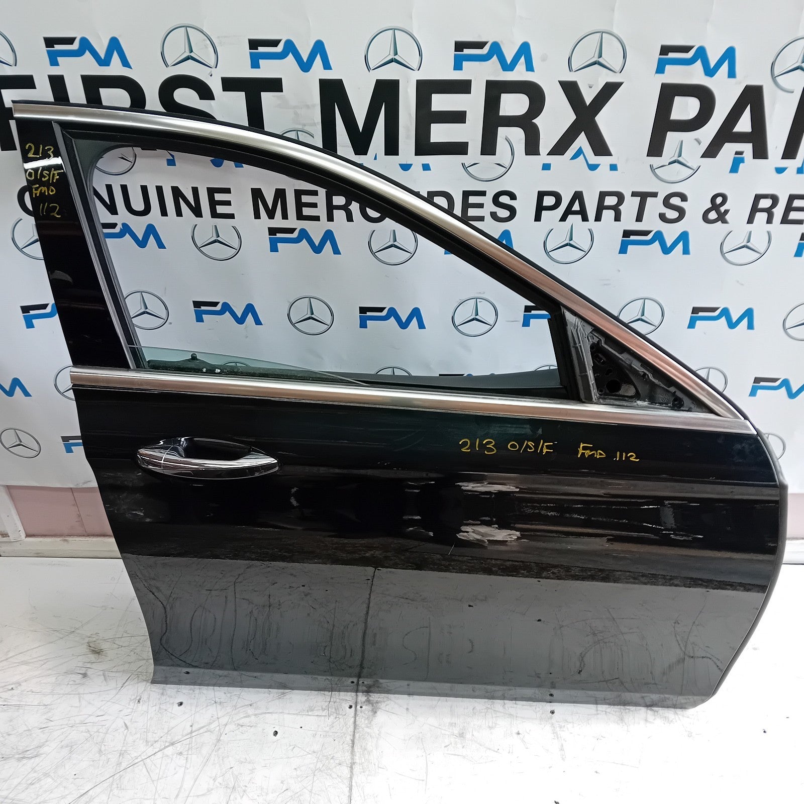 MERCEDES BENZ  E-CLASS W213 DRIVER SIDE FRONT DOOR O/S/F COMPLETE BLACK FMD112