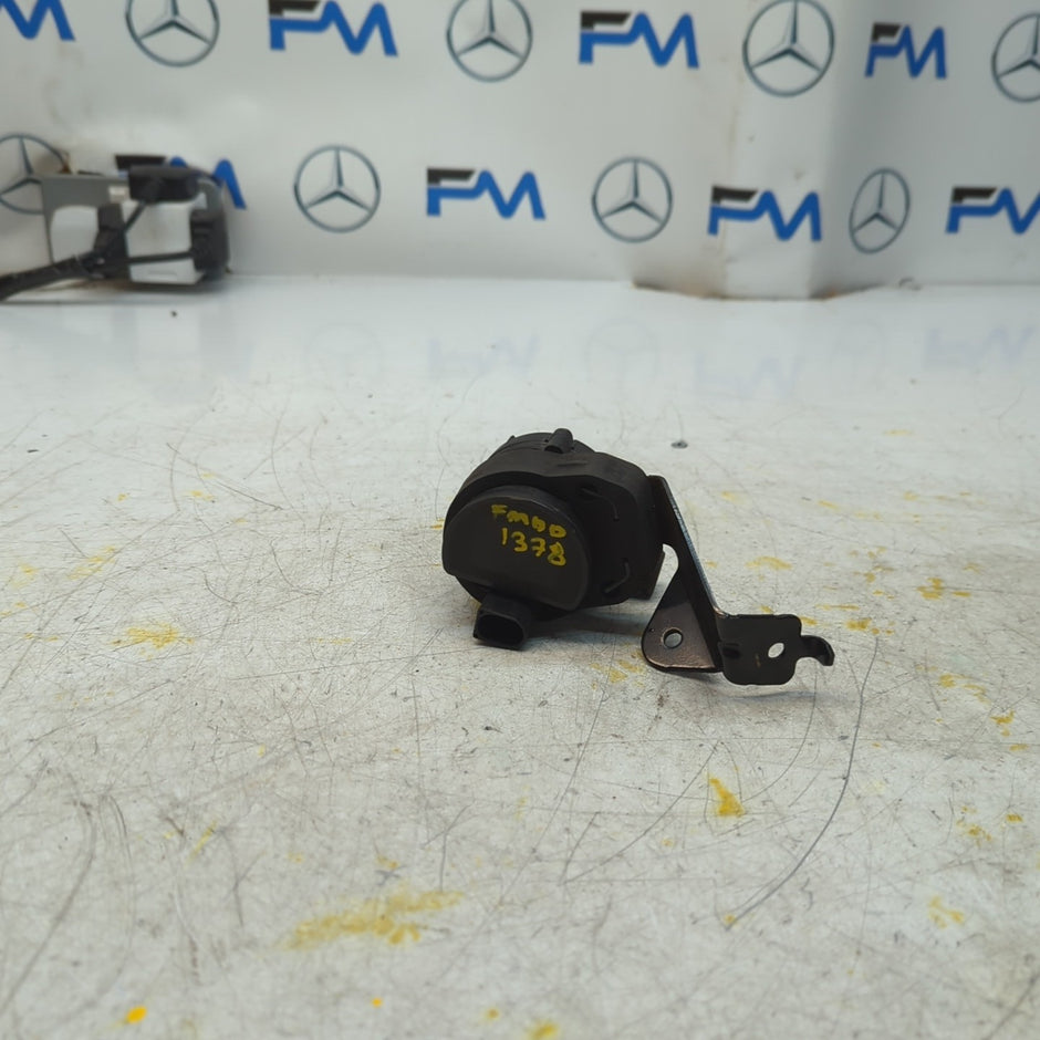 MERCEDES BENZ  C E-CLASS W211 ELECTRIC COOLANT WATER PUMP A2118350028 FM001378
