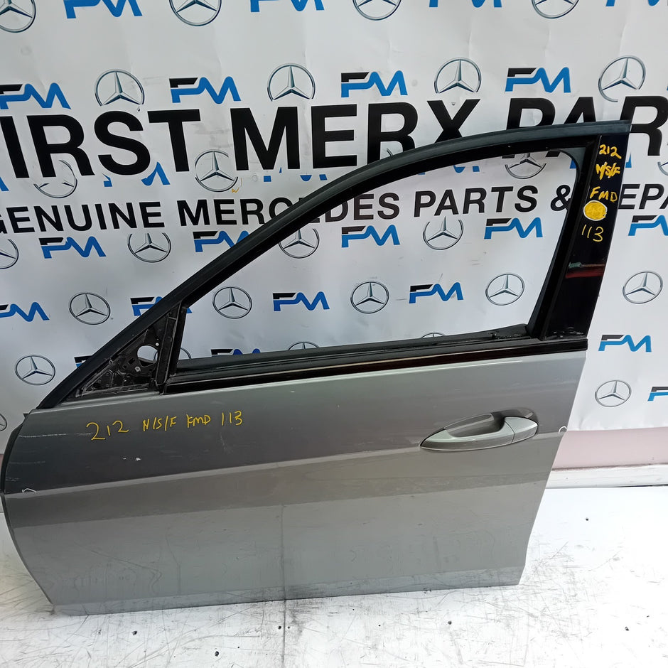 MERCEDES BENZ  E-CLASS W212 PASSENGE SIDE FRONT DOOR N/S/F COMPLETE GREY FMD113