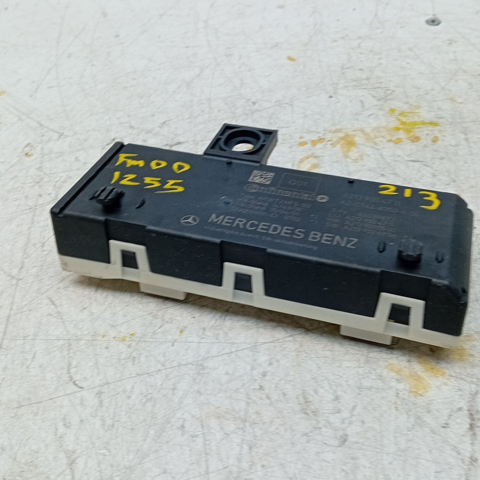 MERCEDES E-CLASS TAILGATE CONTROL MODULE W213 A2139004711 2016 ON FM001255