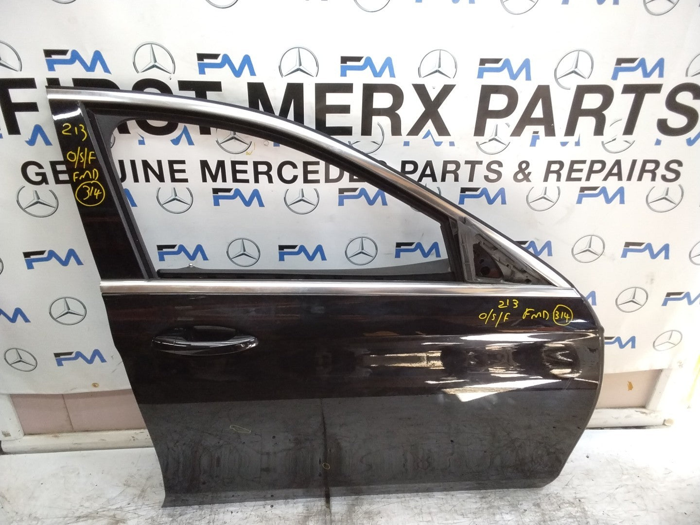 MERCEDES E-CLASS W213 DRIVER  FRONT DOOR OSF BLACK 2017-2023 COMPLETE FMD314