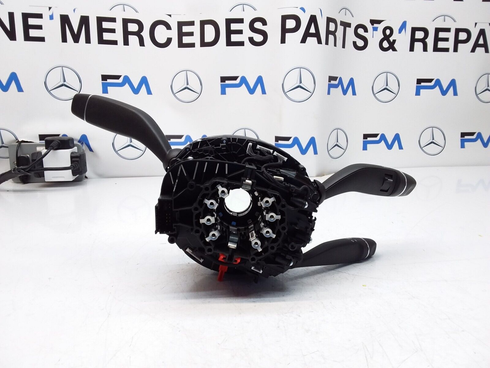 Mercedes  B-CLASS W246 INDICATOR/WIPER GEAR SELECT + SQUIB  2018 FM00536