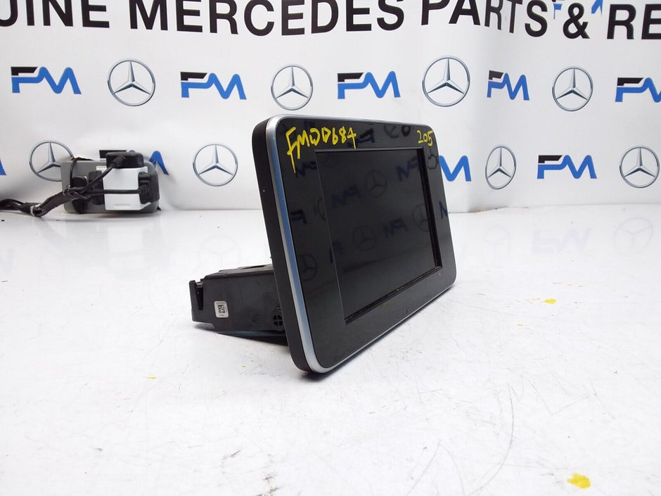 MERCEDES C-CLASS W205 2016 SAT NAV MULTIMEDIA SCREEN A2059004113 FM00684
