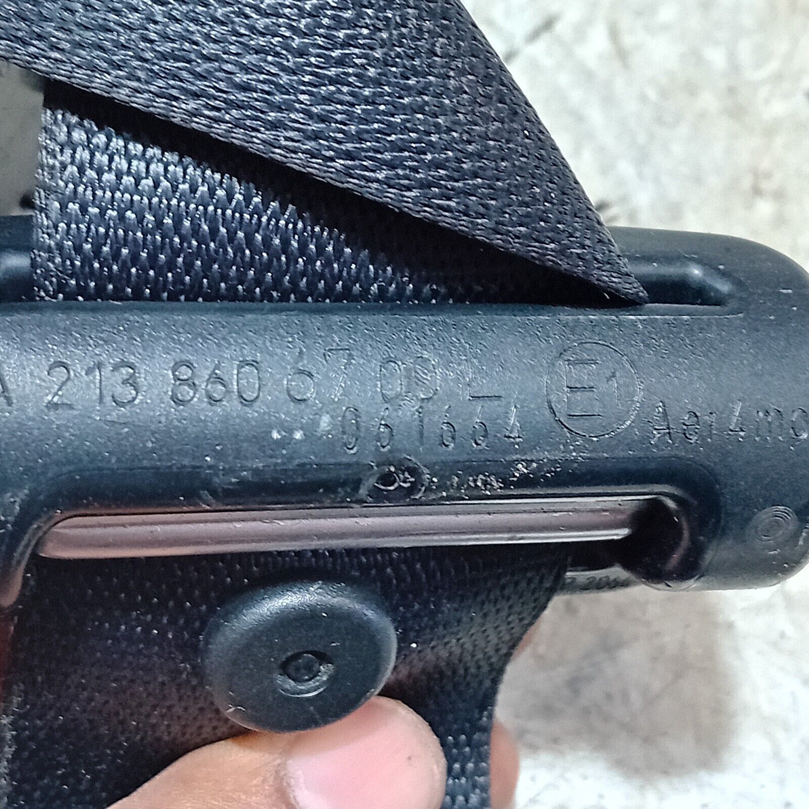 MERCEDES CLS E CLASS W257 W213 REAR SEAT BELT LEFT SIDE A2138606700