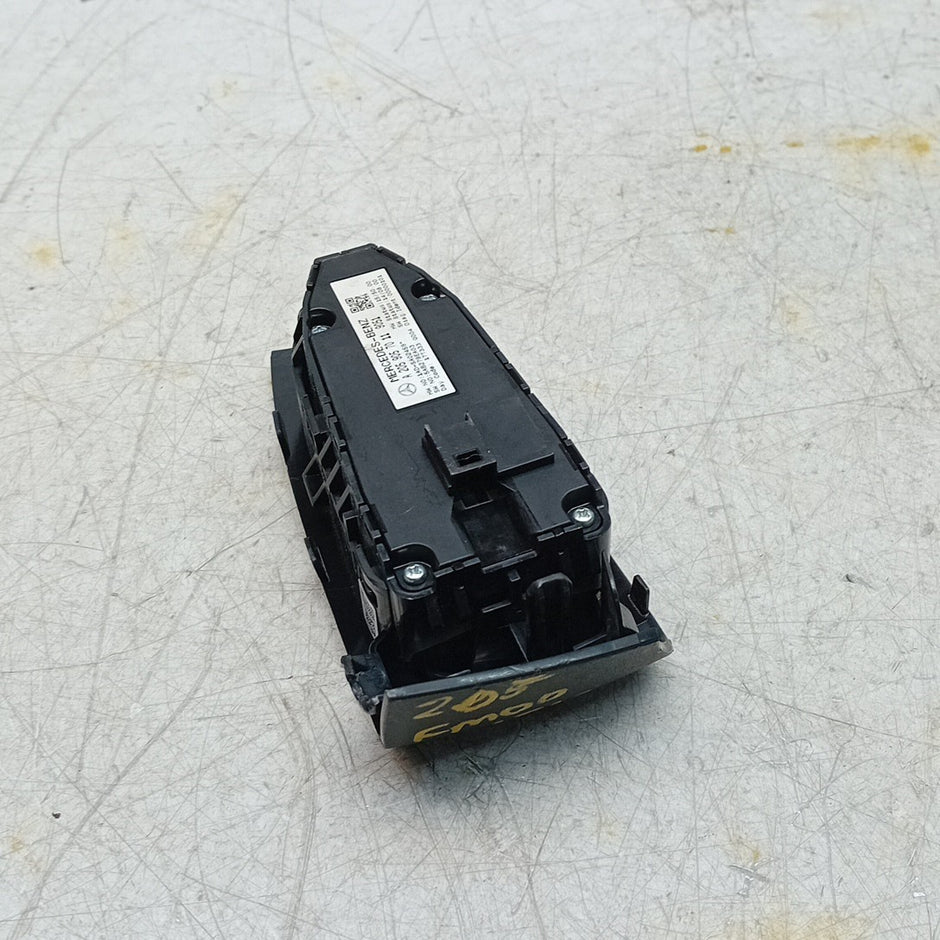 MERCEDES W205 C-CLASS WINDOW SWITCH BLOCK FRONT DOOR RIGHT A2059057011 FM001512