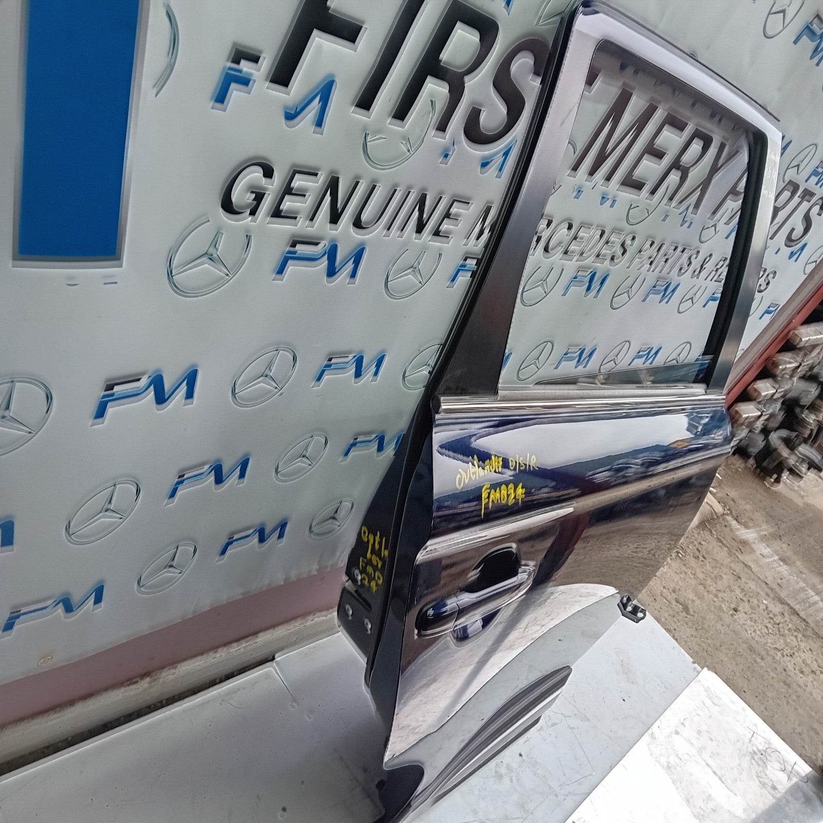 MITSUBISHI OUTLANDER  DRIVER REAR DOOR (OFF SIDE REAR) BLUE FMD24