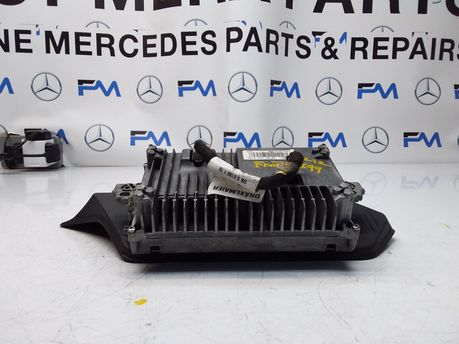 MERCEDES E-CLASS W212 2009 SAT NAV MULTIMEDIA SCREEN A2129004900 FM00699