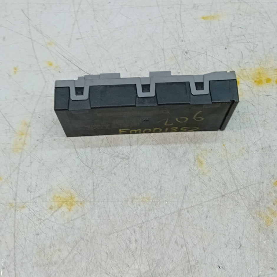 MERCEDES C-CLASS TAILGATE CONTROL MODULE W206 A2069005421  FM001352