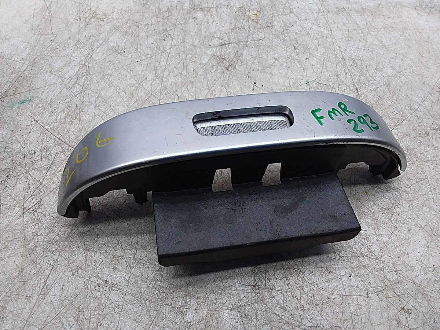 MERCEDES C-CLS W206 FRONT CONSOLE ARMREST TRIM A2066803201 FMR293