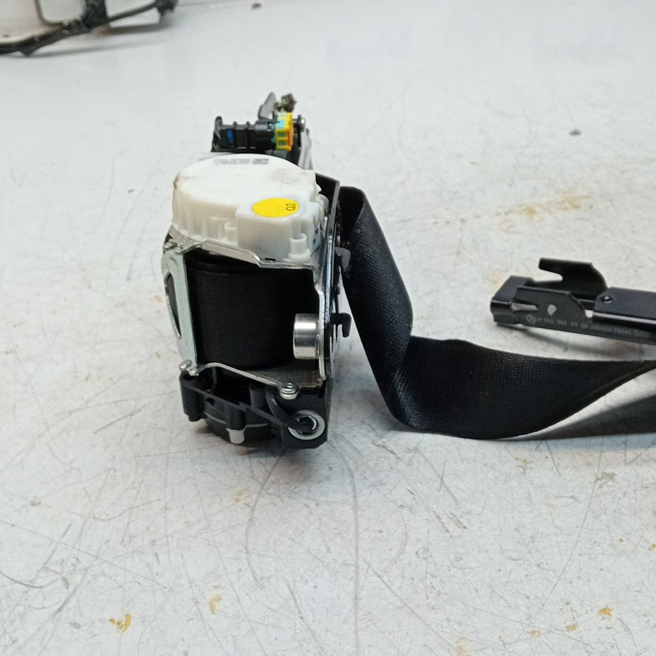 MERCEDES BENZ  E-CLASS W213 SEAT BELT FRONT DRIVER OS 2016 A2138605600 FM001225