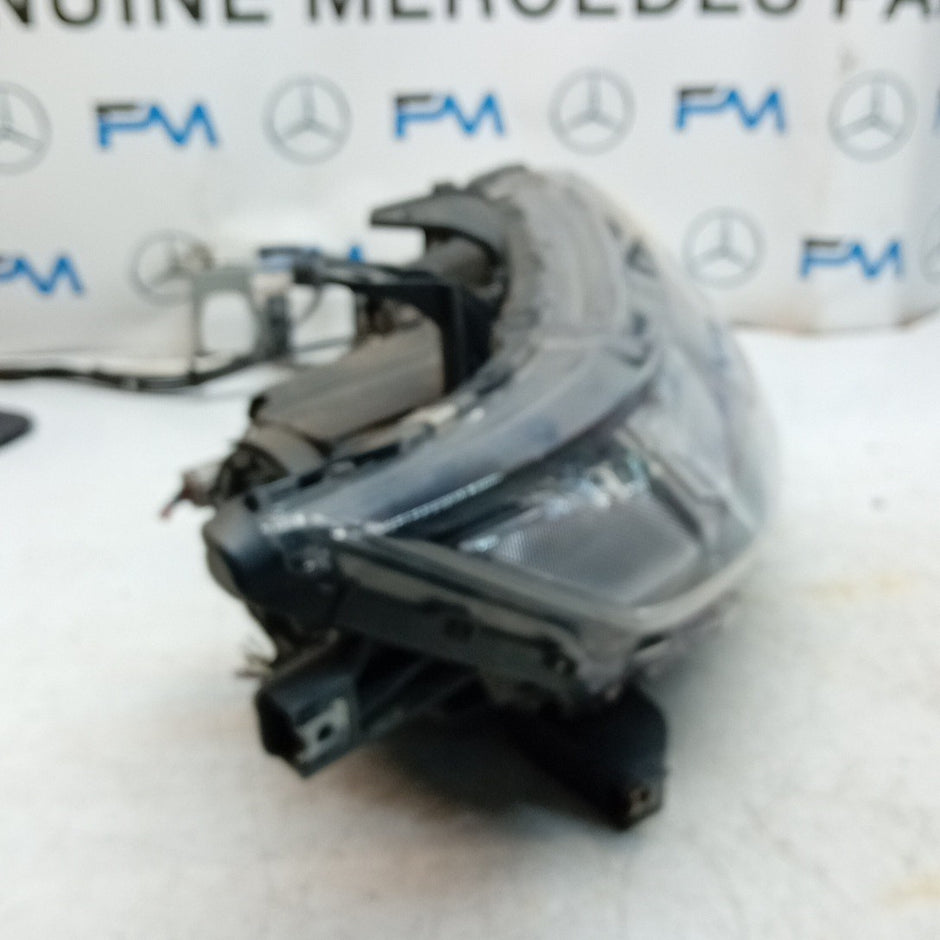 MITSUBISHI OUTLANDER MK3 2015 HEADLIGHT DRIVER OS LEFT L0094I 1U64 FM001587