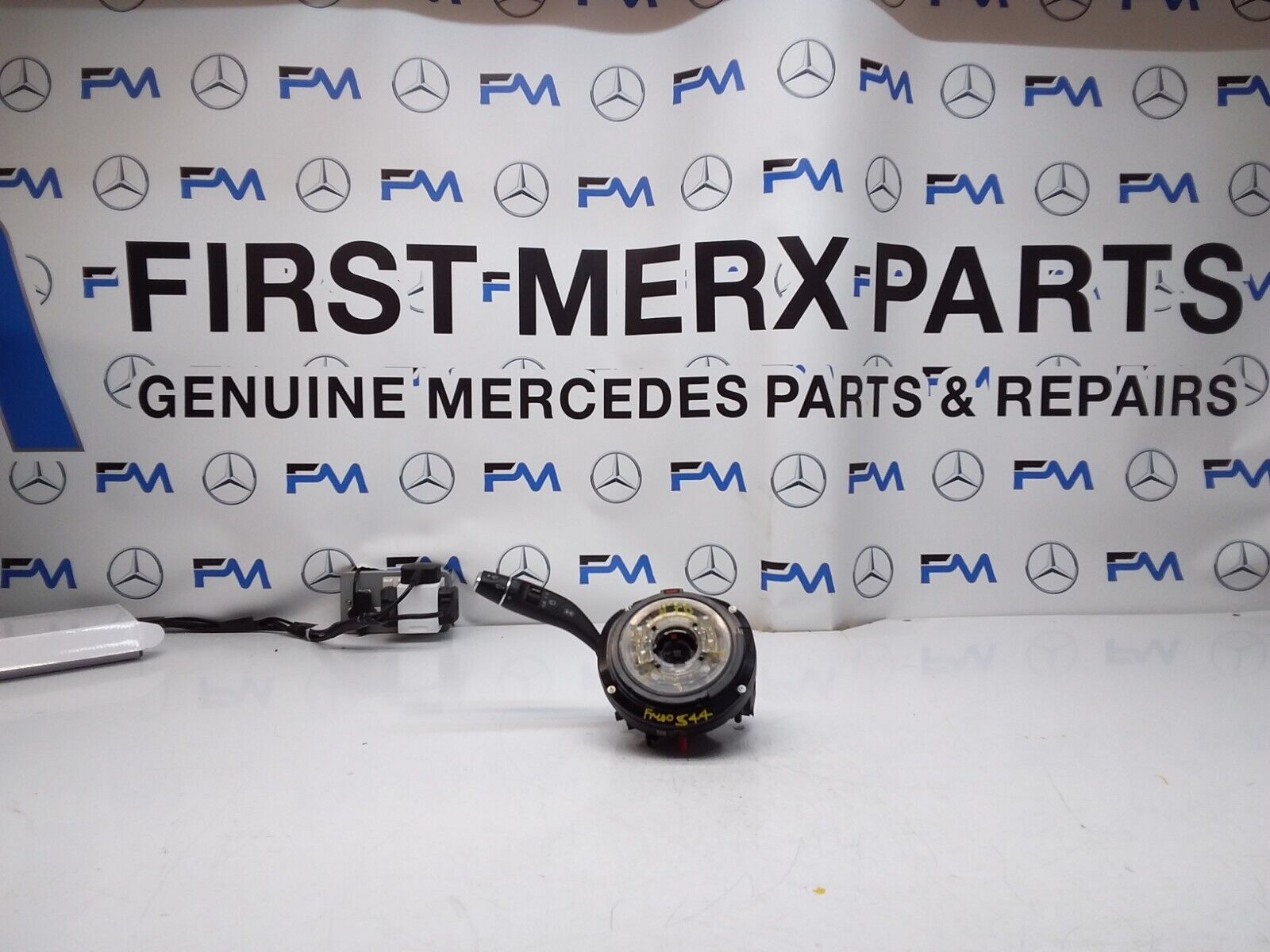 Mercedes  GLA W156 INDICATOR/WIPER GEAR SELECT + SQUIB  2012 FM00544