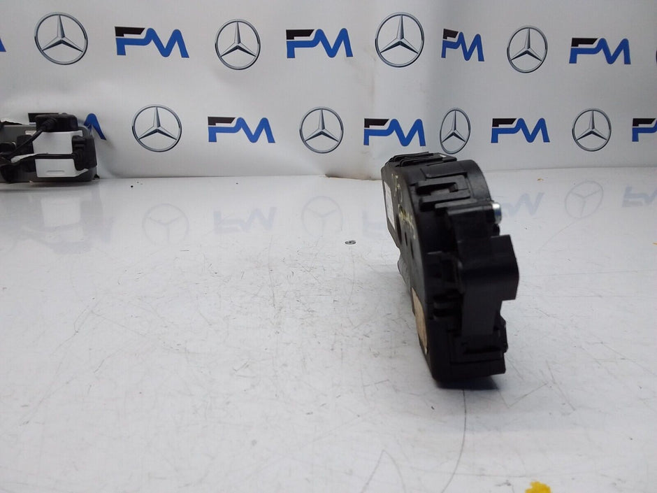 Mercedes C-CLASS W205 Sunroof Motor Regulator  A2059009104 FM00445