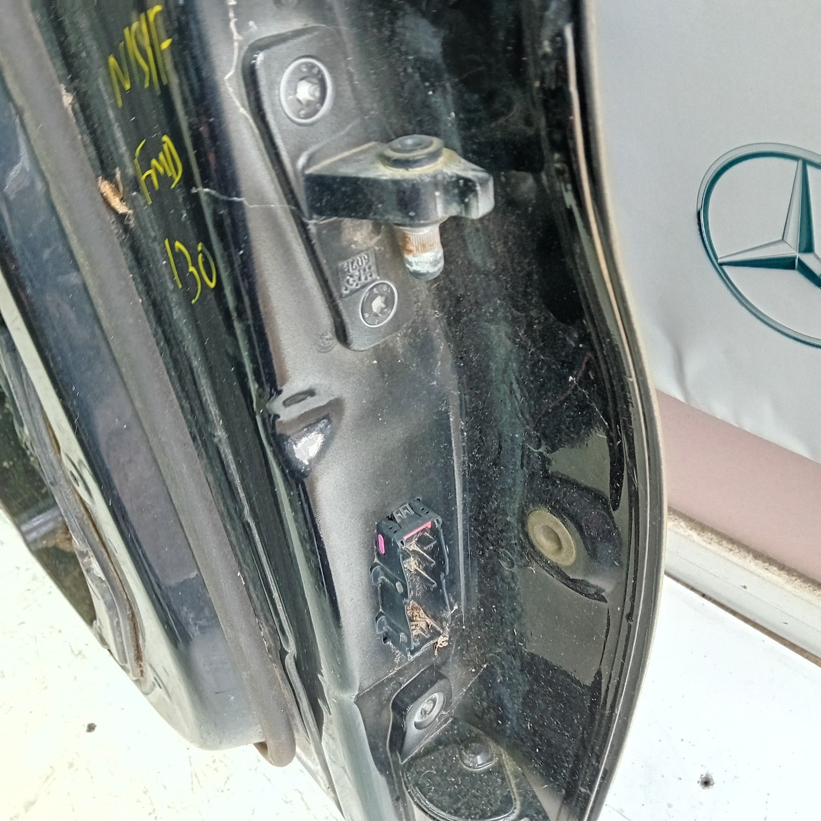 MERCEDES BENZ C-CLASS W205 PASSENGER SIDE FRONT DOOR N/S/F  BLACK FMD130