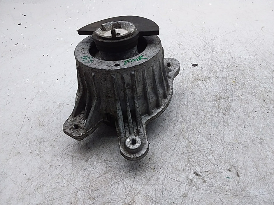 MERCEDES BENZ  E-CLASS COUPE C238  ENGINE MOUNT LEFT NS A2382400200 FMR339