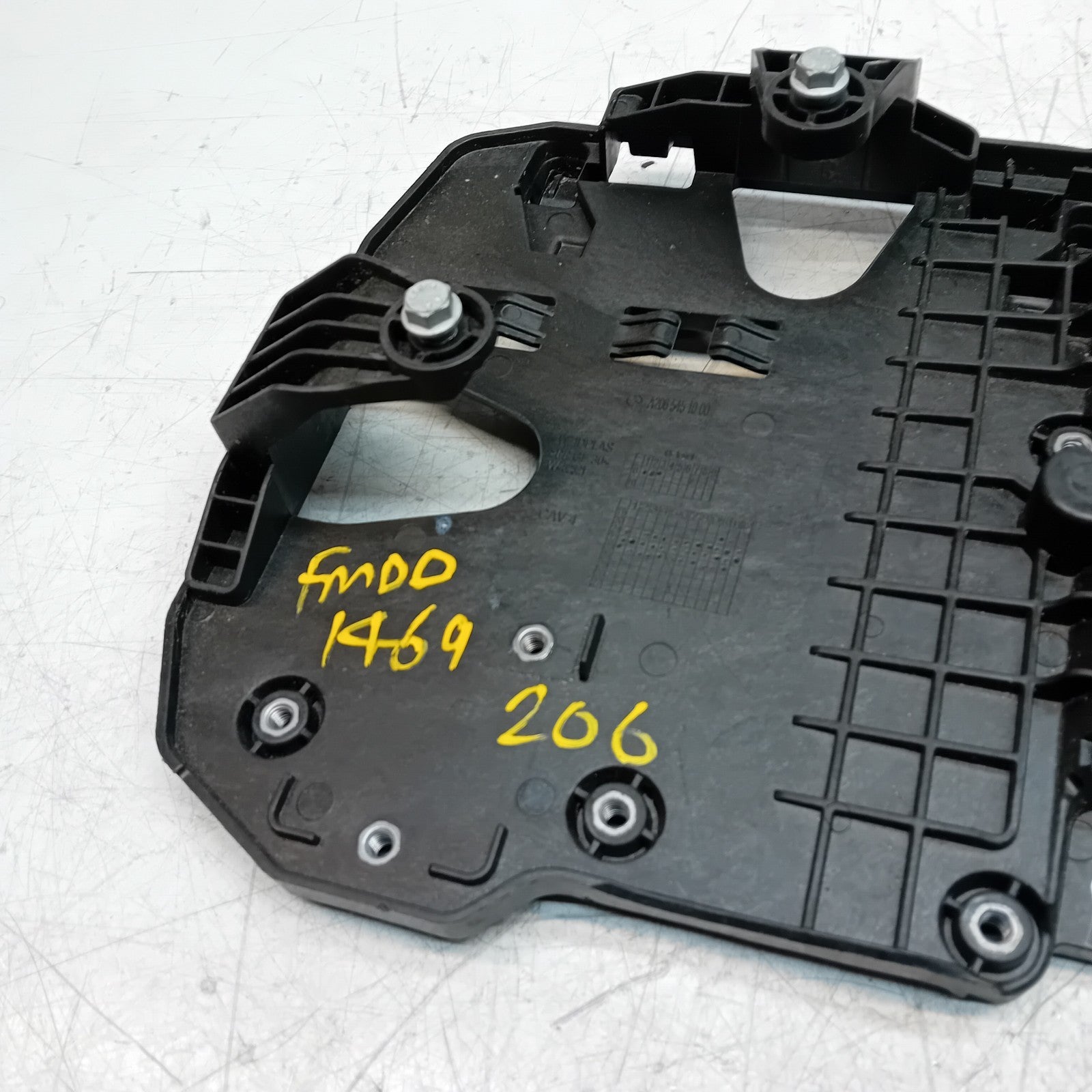 MERCEDES C-CLASS W206 PARKING SENSOR CONTROL UNIT HOLDER A2065451000 FM001469