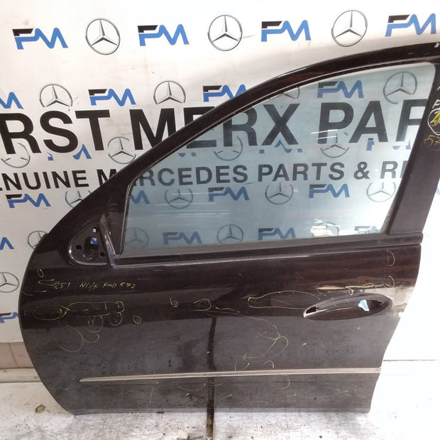MERCEDES R-CLASS W251  PASSENGER FRONT DOOR NSF BLACK 2006-13  FMD572