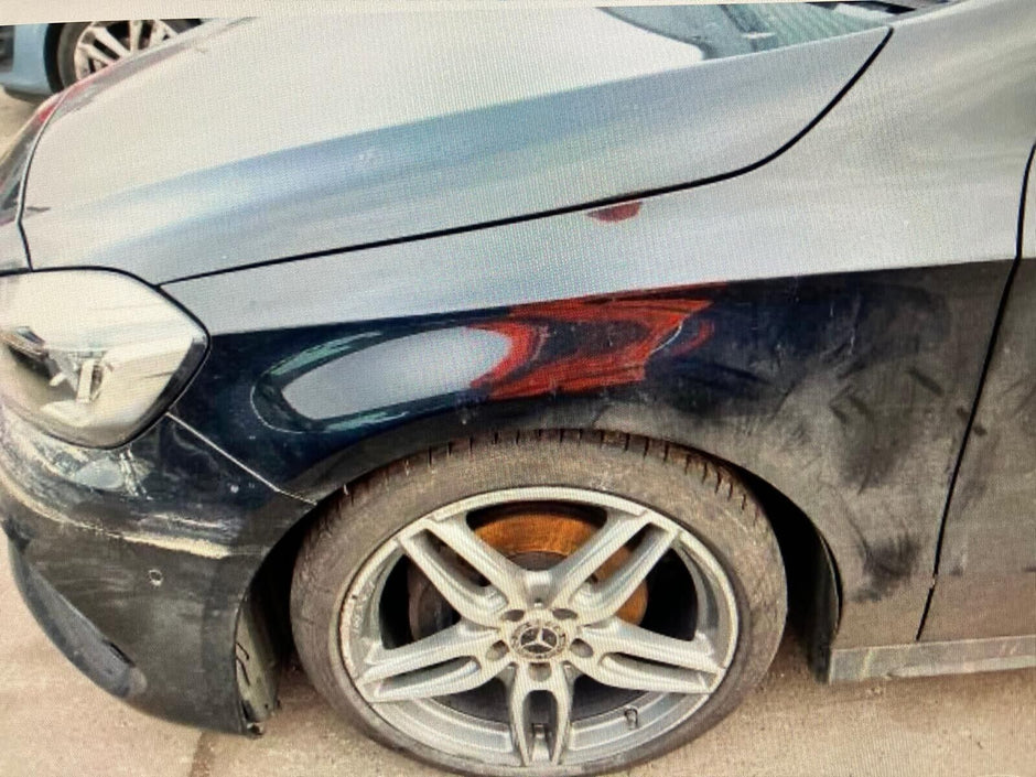 MERCEDES BENZ A-CLASS W176 /BREAKING- HEAD LIGHT , TAIL LIGHT & WING MIRROR