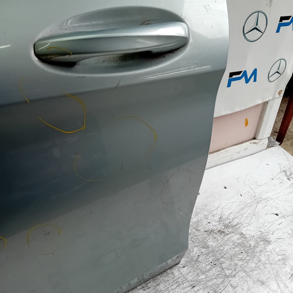 MERCEDES C-CLASS W205 PASSENGER FRONT DOOR NSF 2014 ON COMPLETE FMD382