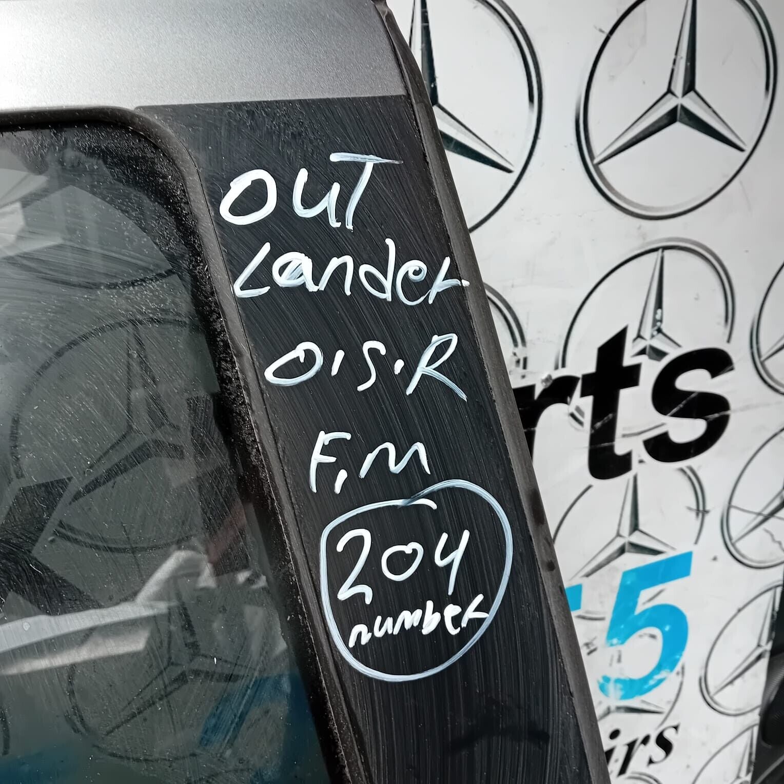 MITSUBISHI OUTLANDER DRIVER SIDE REAR DOOR ( OFF SIDE REAR )