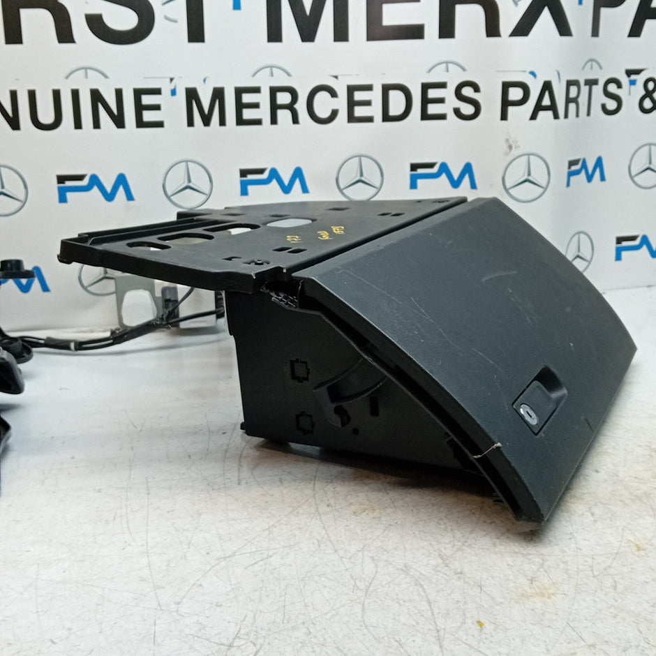 MERCEDES BENZ  A-CLASS W177 DASHBOARD GLOVEBOX  2018 A1776803800 FM001573