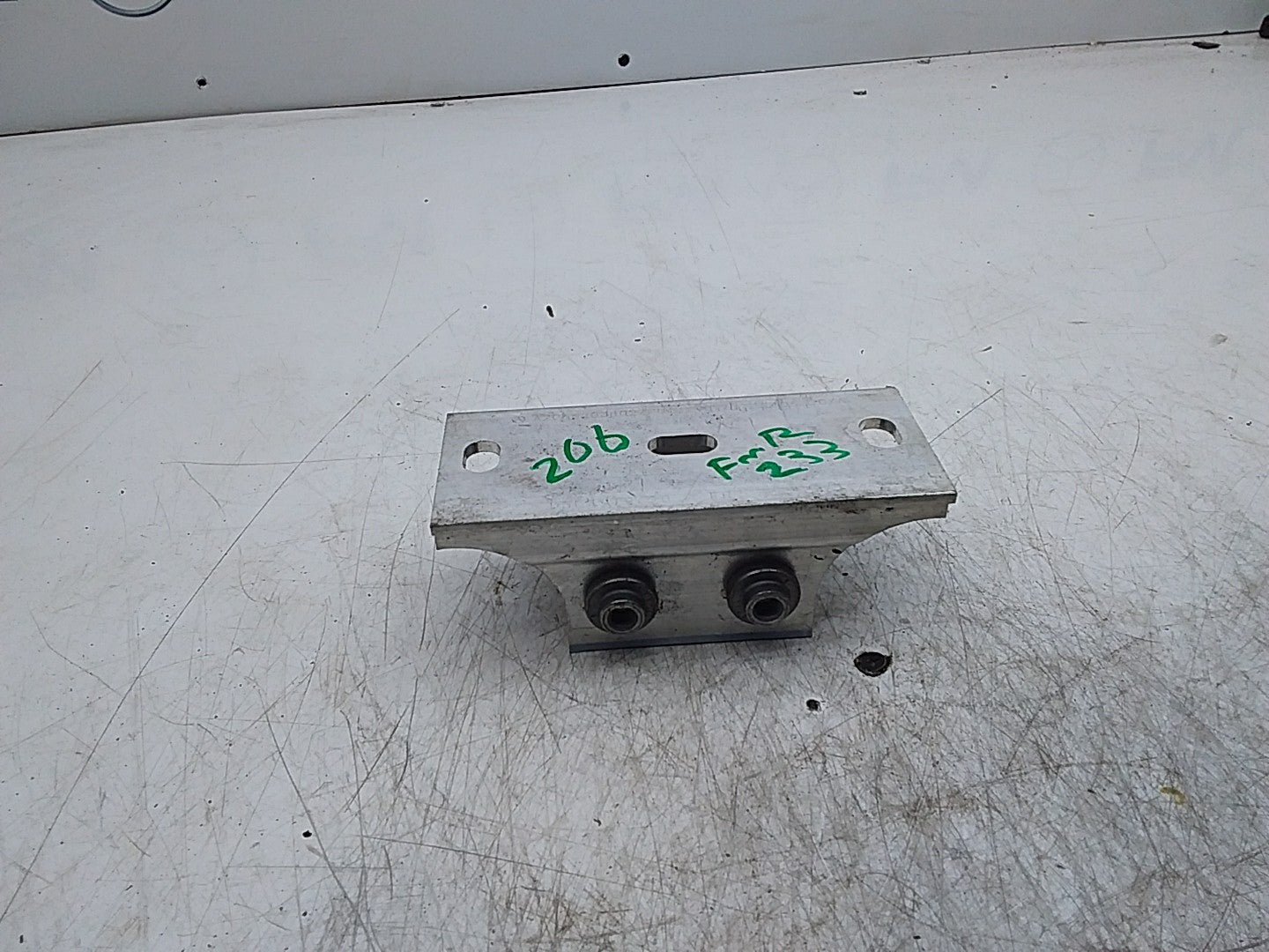 MERCEDES C-CLS W206 REINFORCEMENT MOUNTING RAIL A2066203802 FMR233