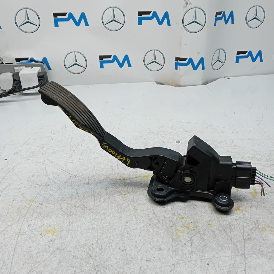 MITSUBISHI OUTLANDER MK3 THROTTLE ACCELERATOR 16600A188 2013  FM001479